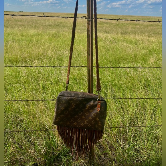 Vintage boho re-vamped Louis Vuitton - Picture 3 of 6